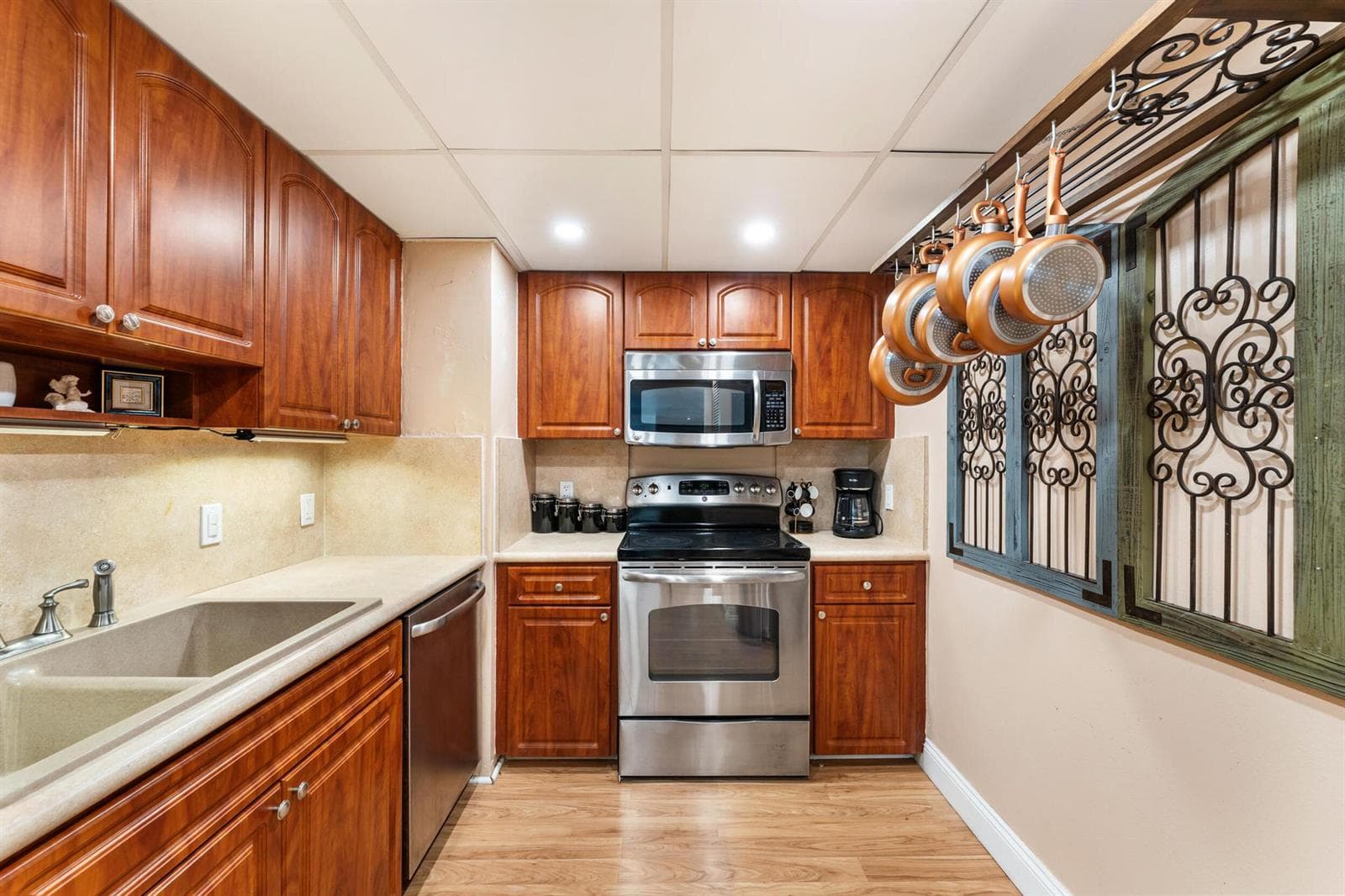 5600 N Flagler Drive 402 photo 5