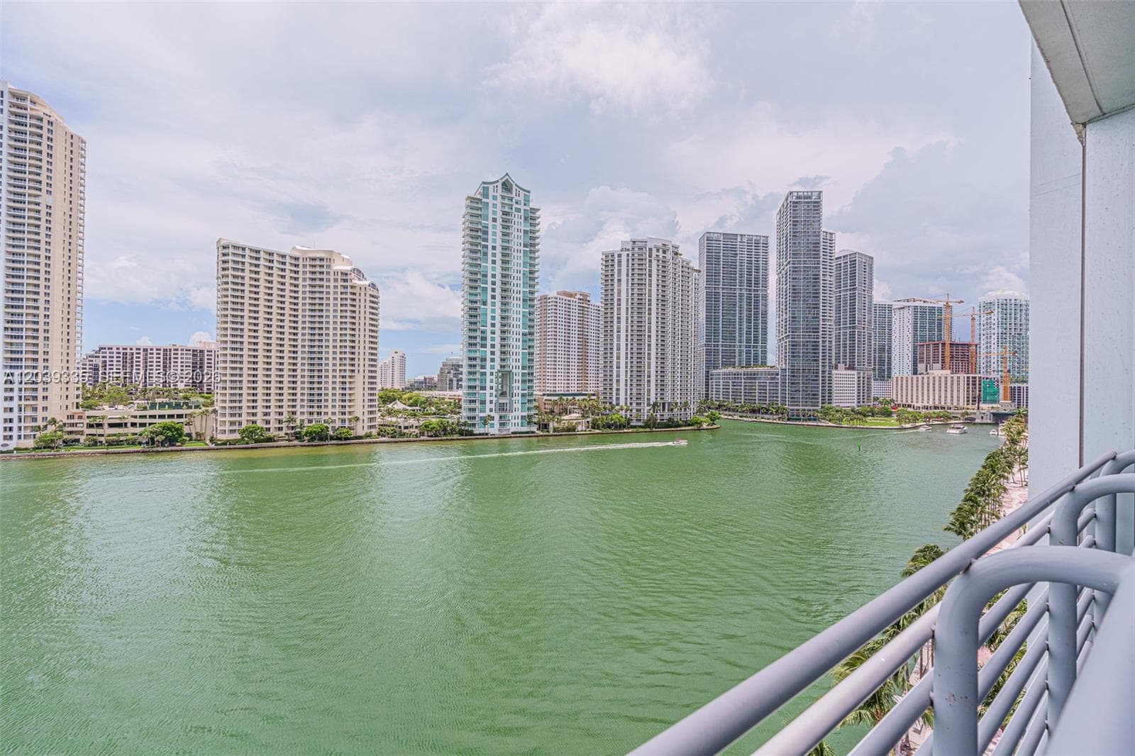 335 S Biscayne Blvd 1009 photo 3