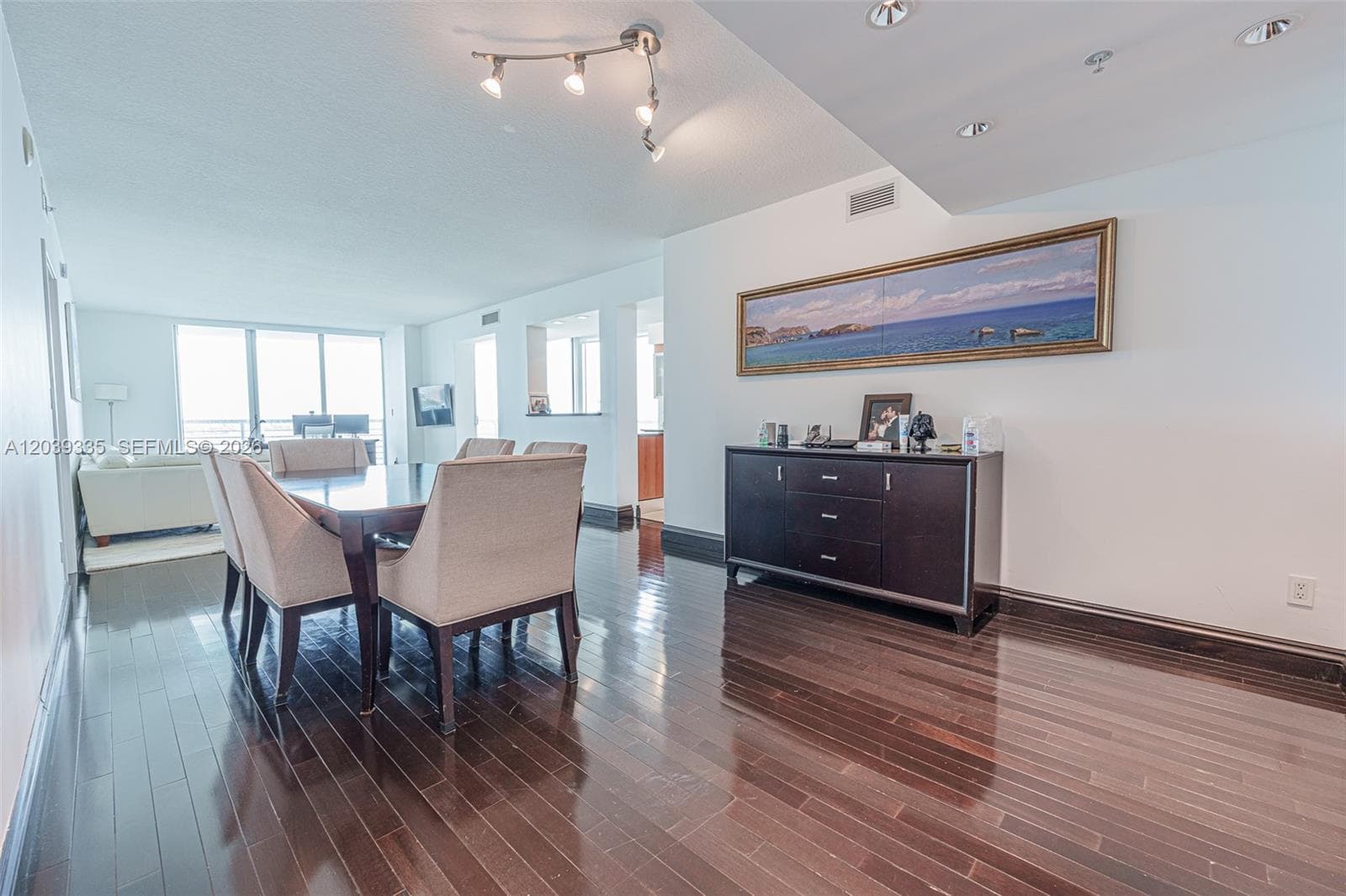 335 S Biscayne Blvd 1009 photo 21