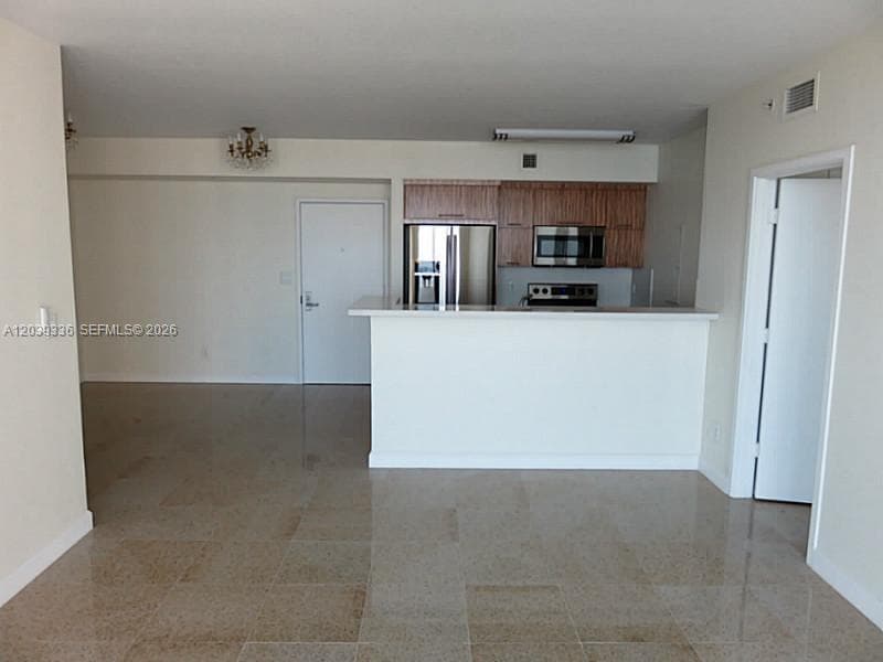 325 S BISCAYNE BLVD 4122 photo 12