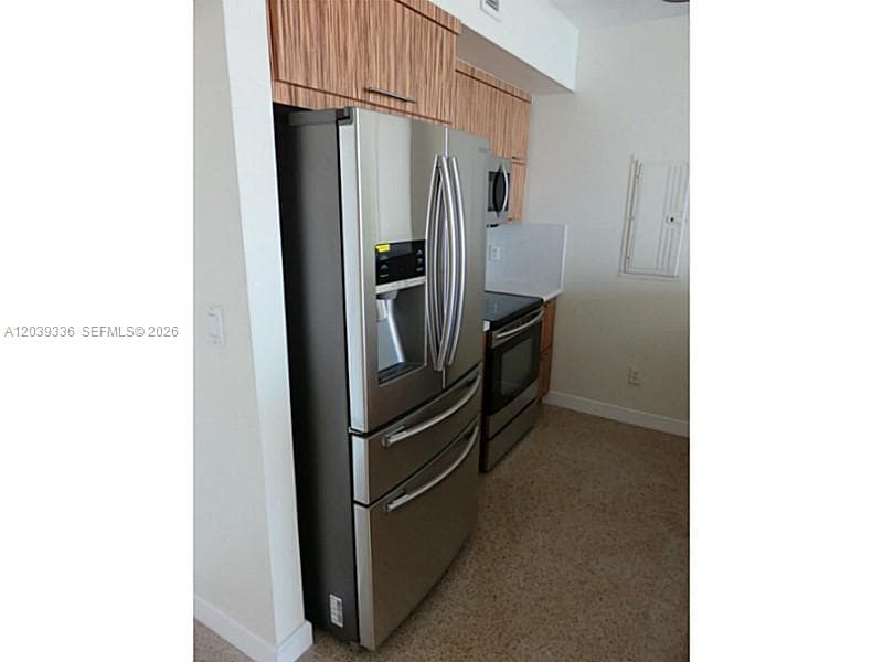 325 S BISCAYNE BLVD 4122 photo 7