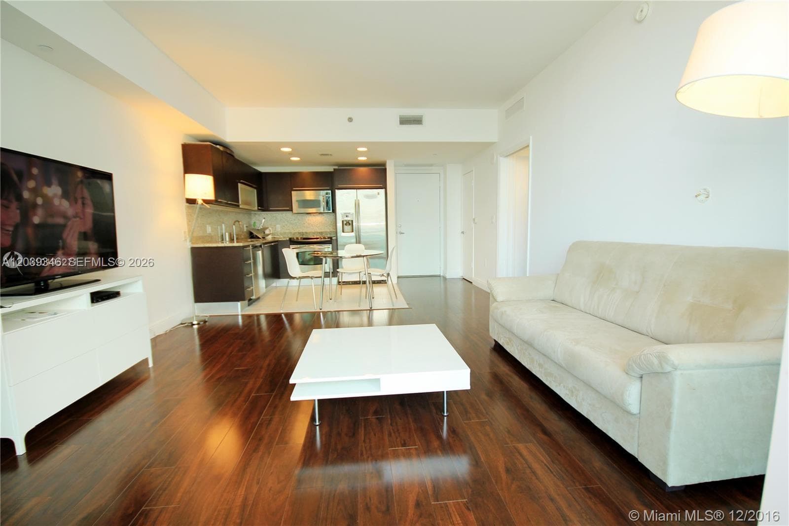 3308 photo 2