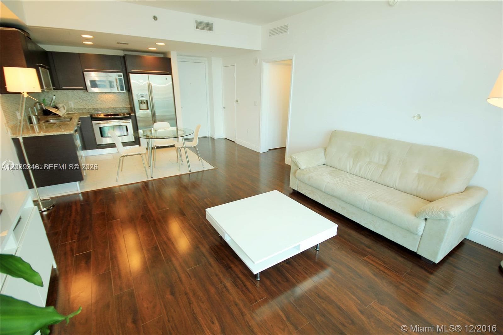 3308 photo 3