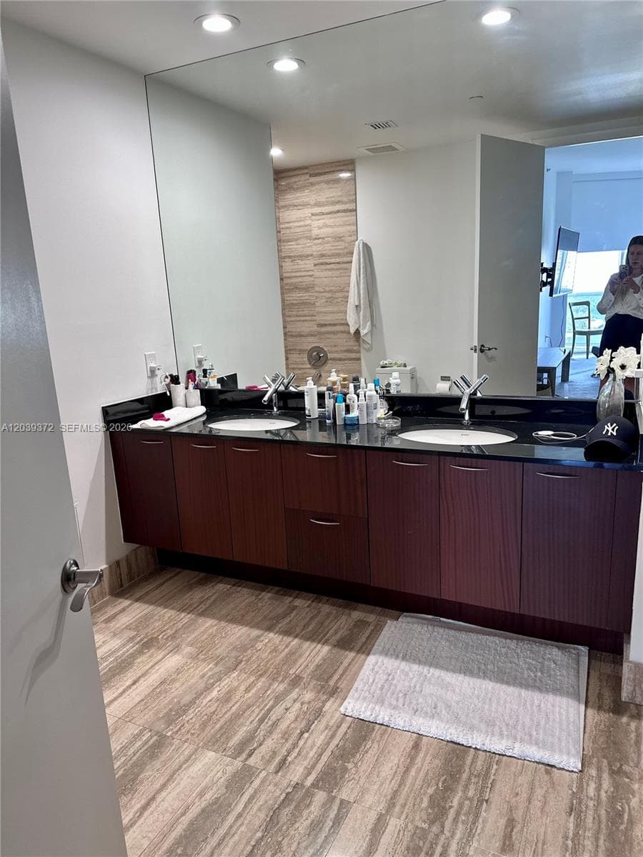 15811 Collins Ave 1505 photo 8