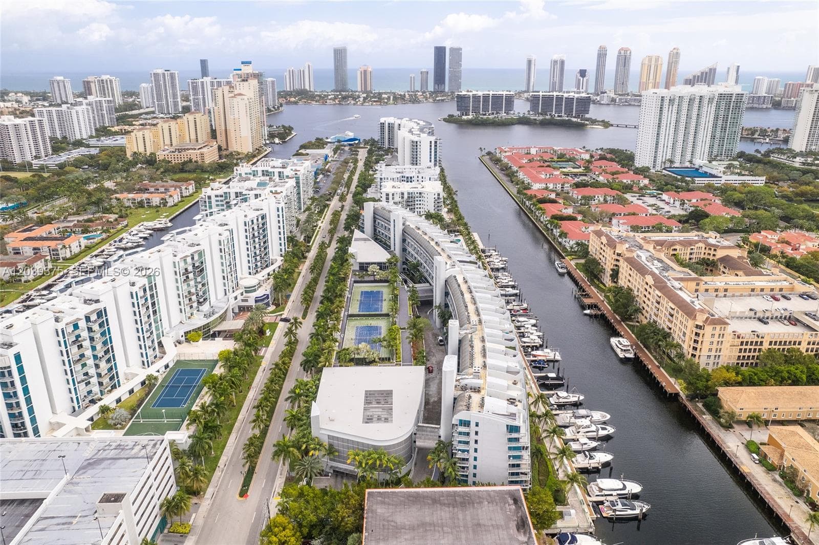 2950 NE 188th St 303 photo 1