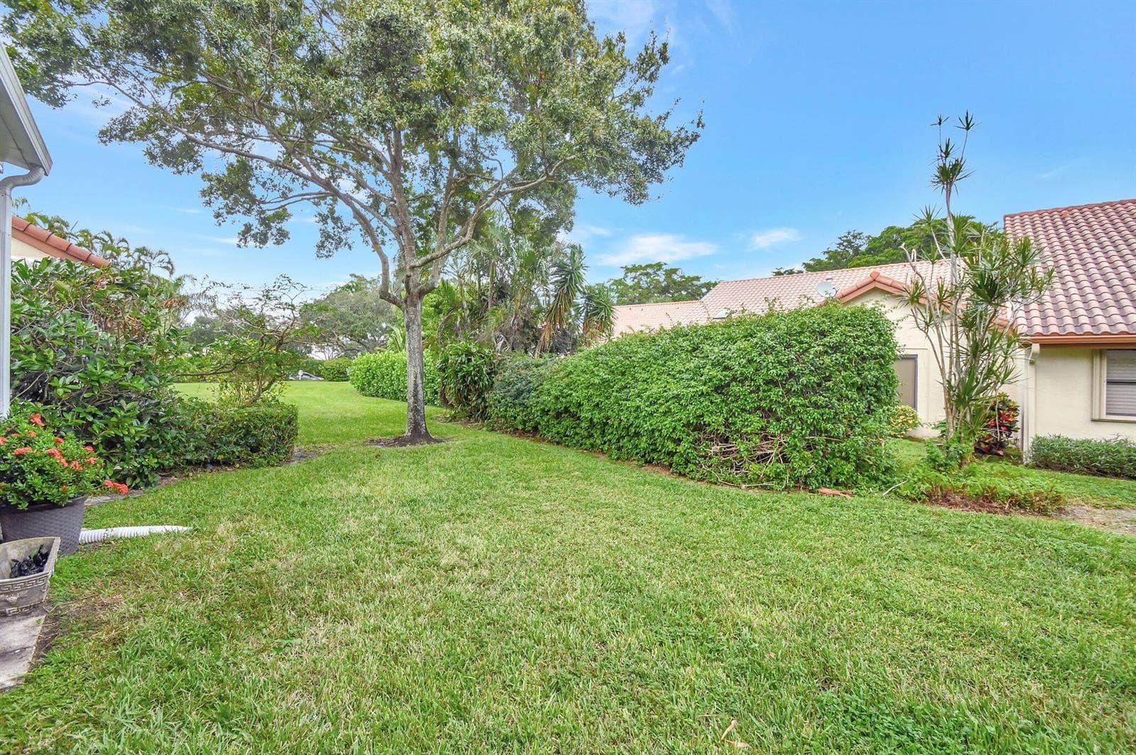 23437 Water Circle photo 25