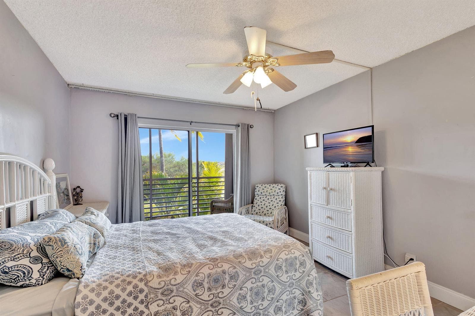 2812 Garden Drive S 308 photo 11