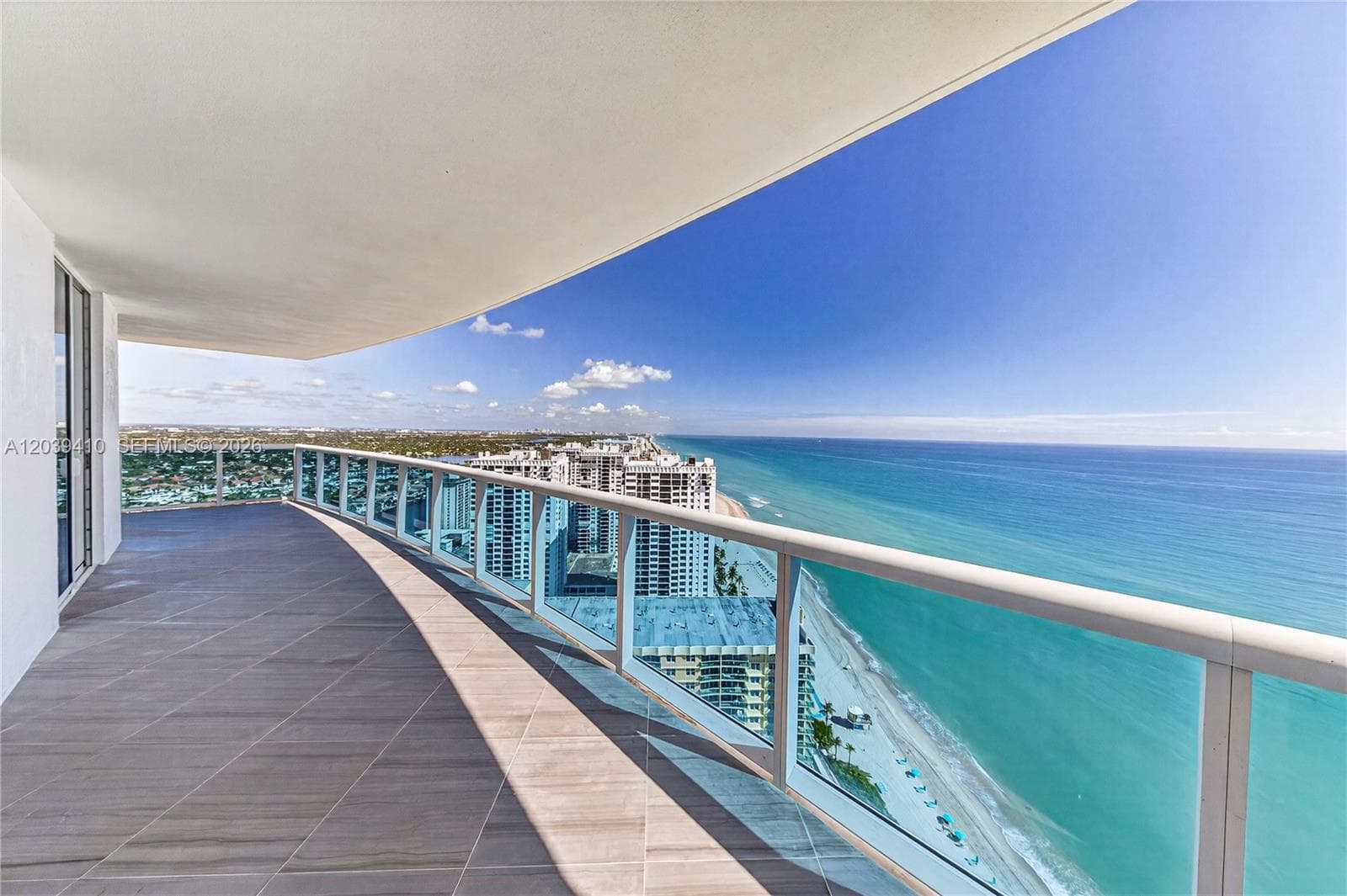 2711 S OCEAN DR 3102 photo 2