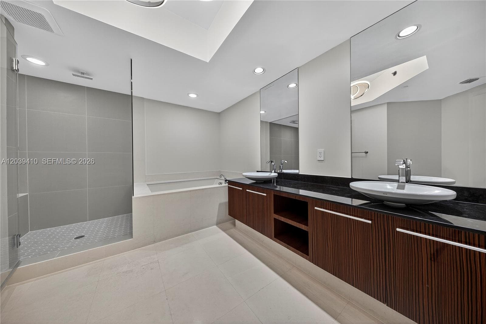 2711 S OCEAN DR 3102 photo 18