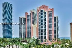19333 Collins Ave 1109 photo 5