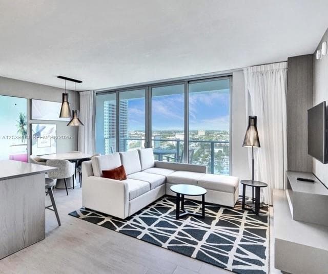 4010 S Ocean Dr R1206 photo 3