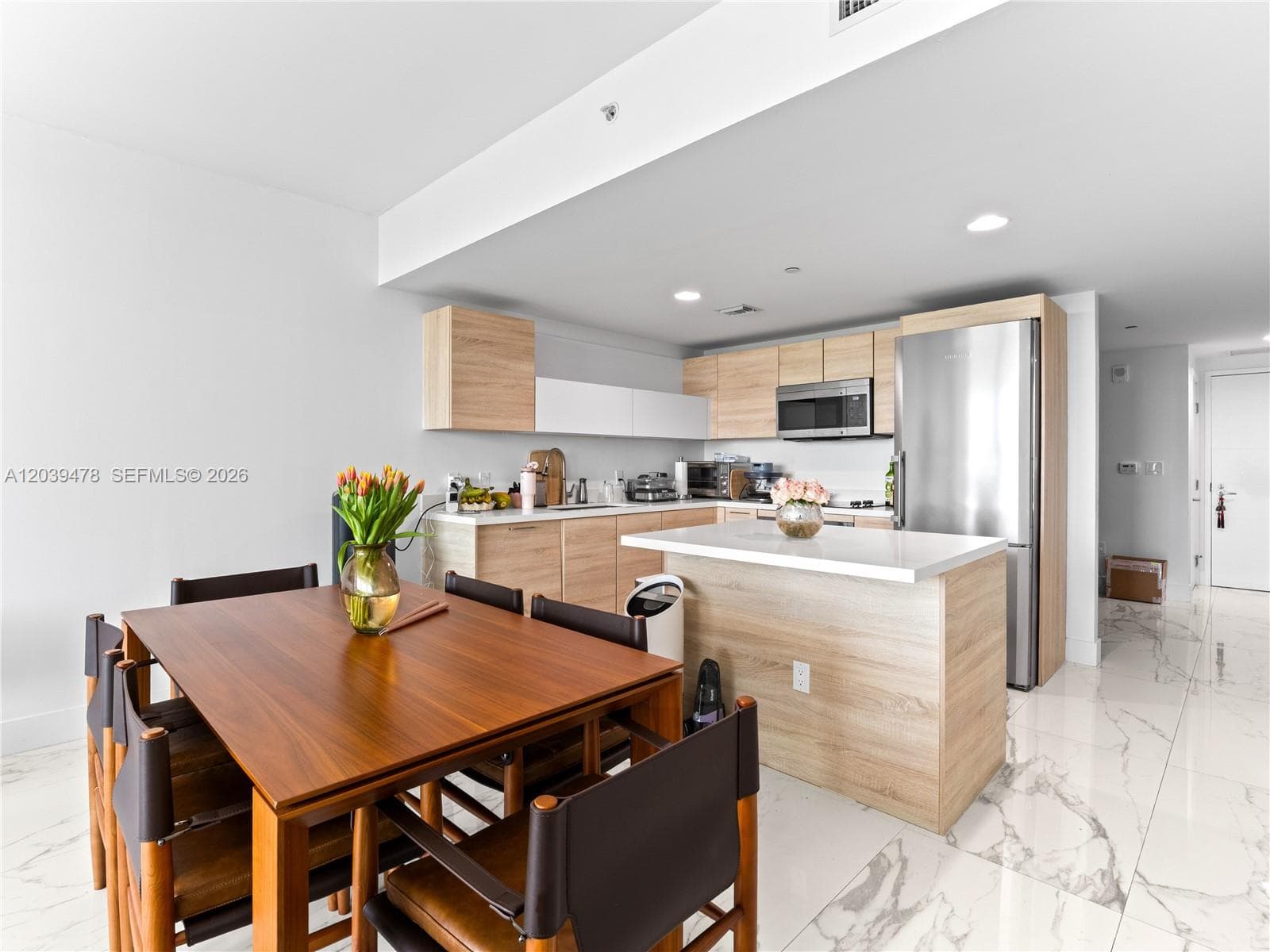 16385 Biscayne Blvd 1117 photo 6
