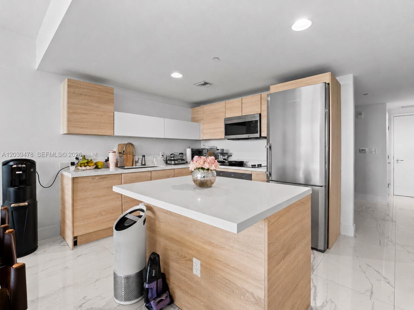 16385 Biscayne Blvd 1117 photo 8