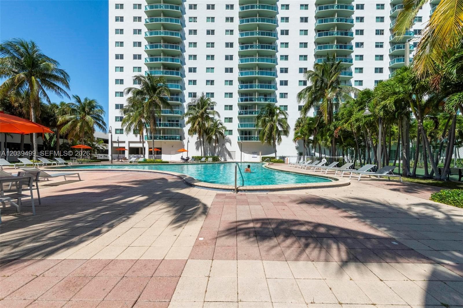 19380 Collins Ave PH-6 photo 23