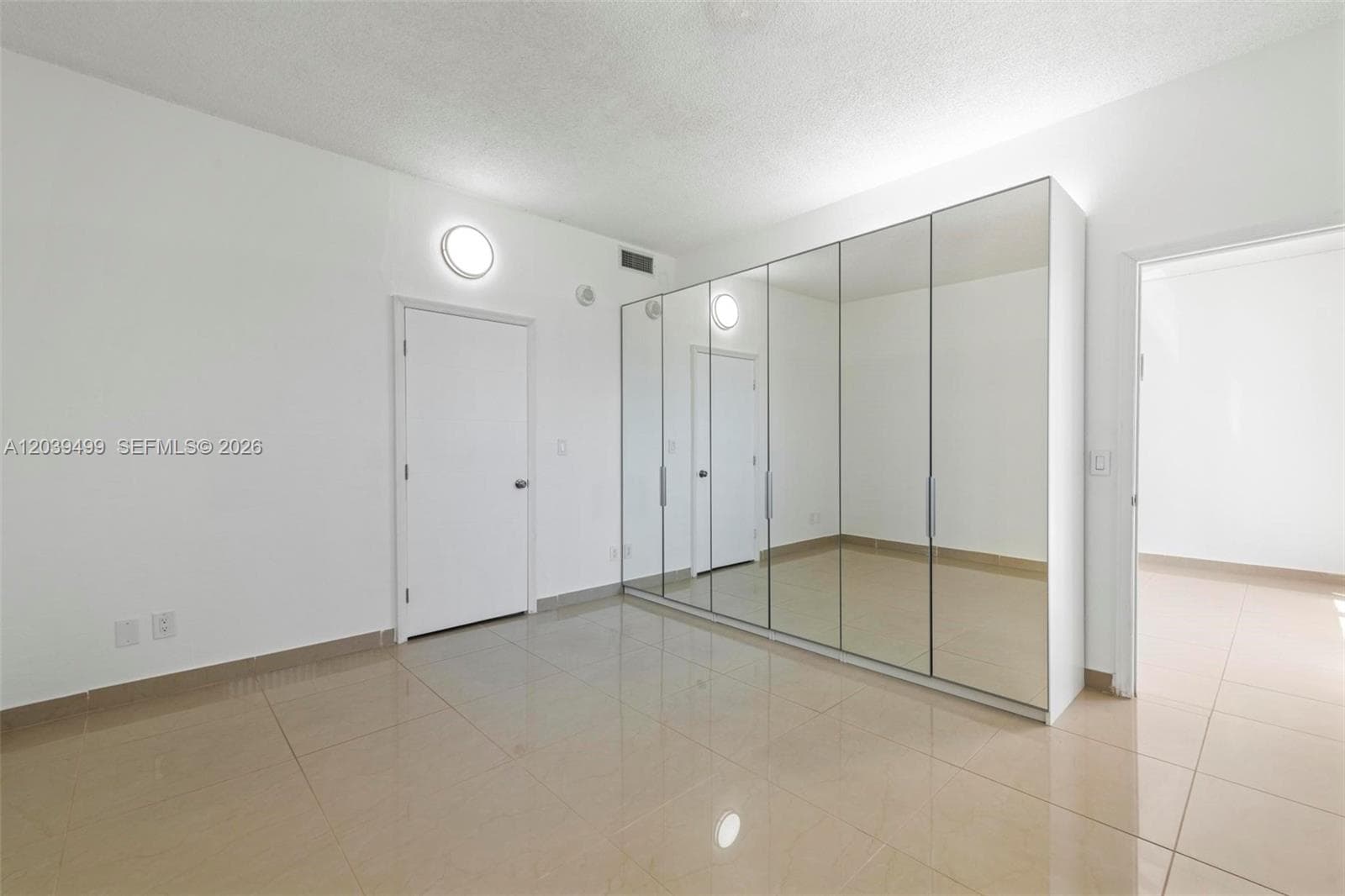 19380 Collins Ave PH-6 photo 16