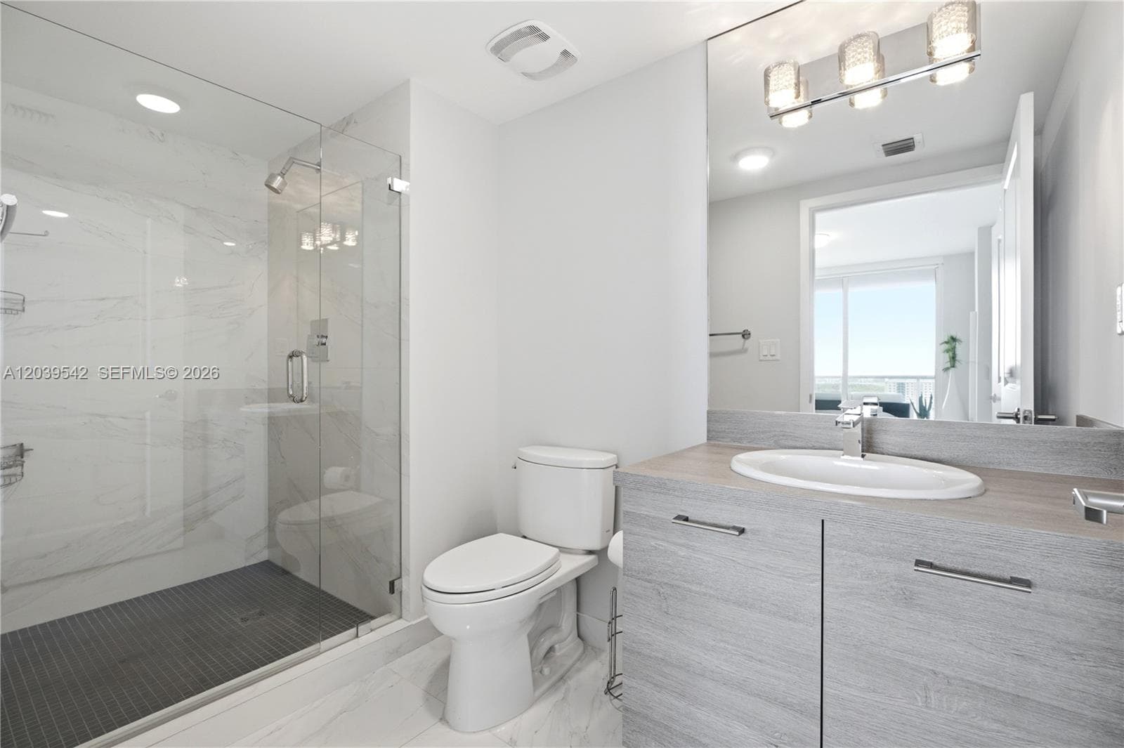 400 Sunny Isles Blvd 1817 photo 14