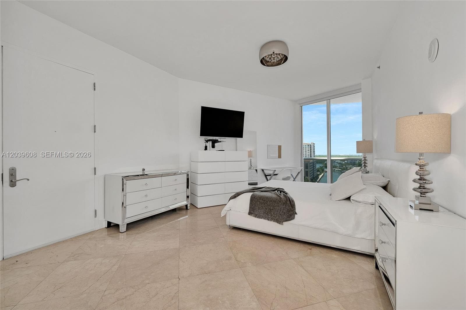 16001 collins ave 1005 photo 22