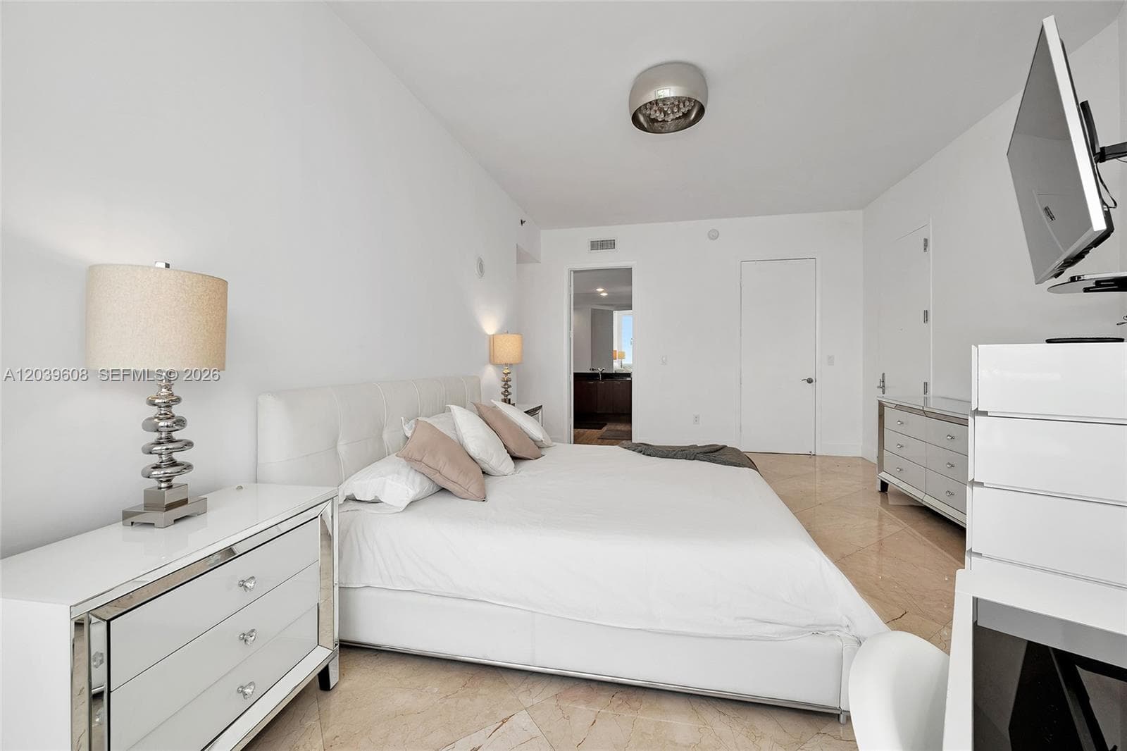 16001 collins ave 1005 photo 24