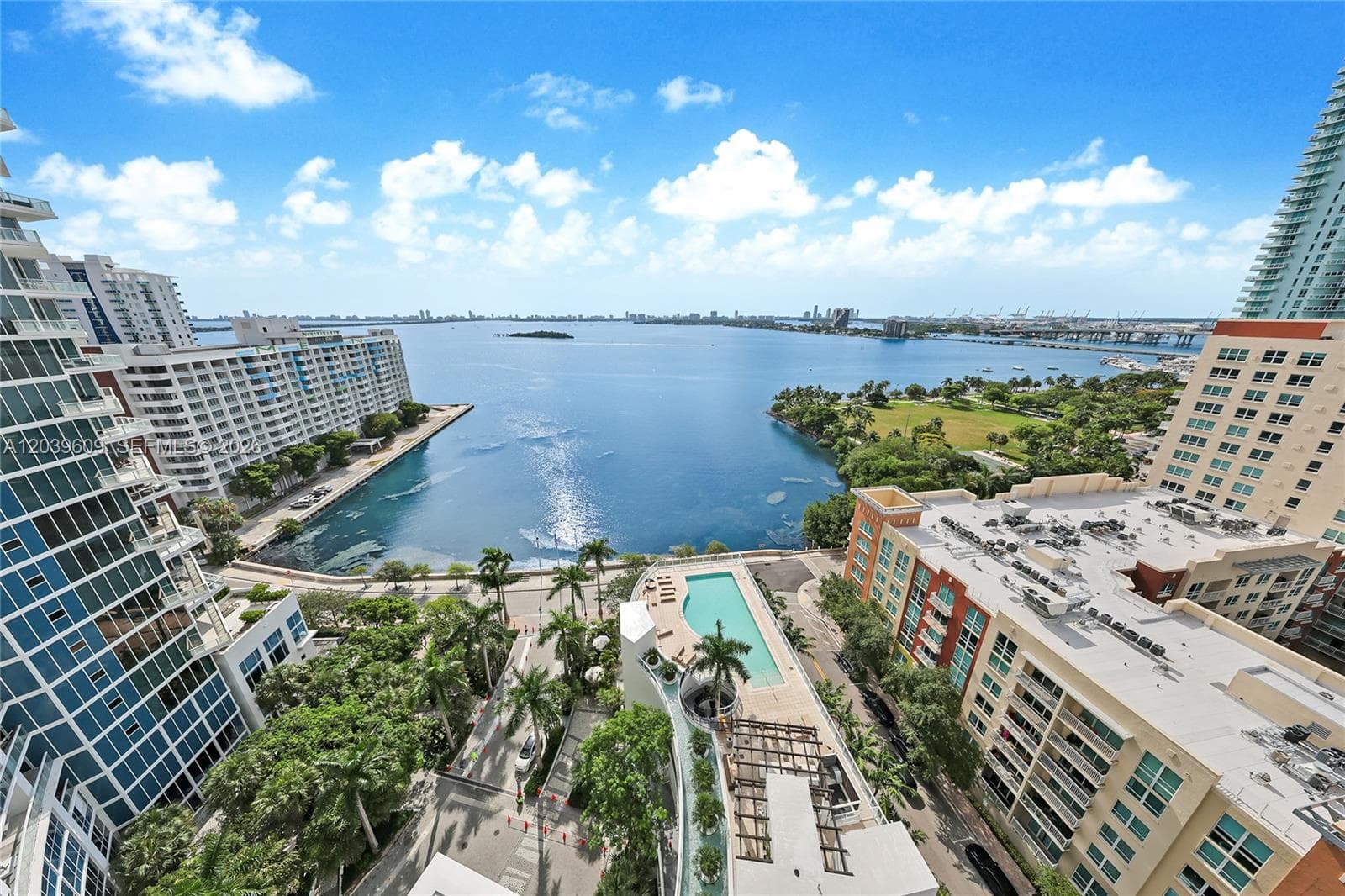 2020 N Bayshore Dr 1708 photo 17
