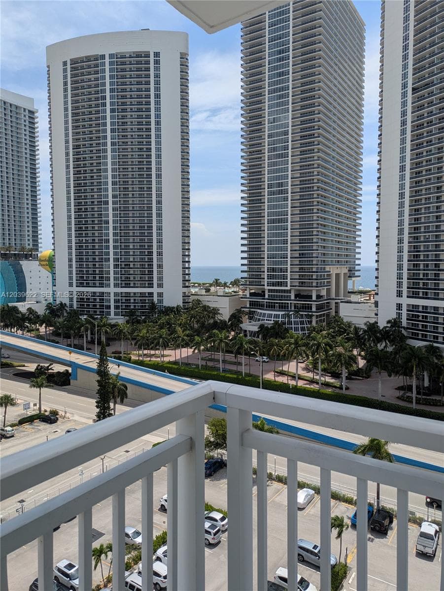 1849 S Ocean Dr 1407 photo 1