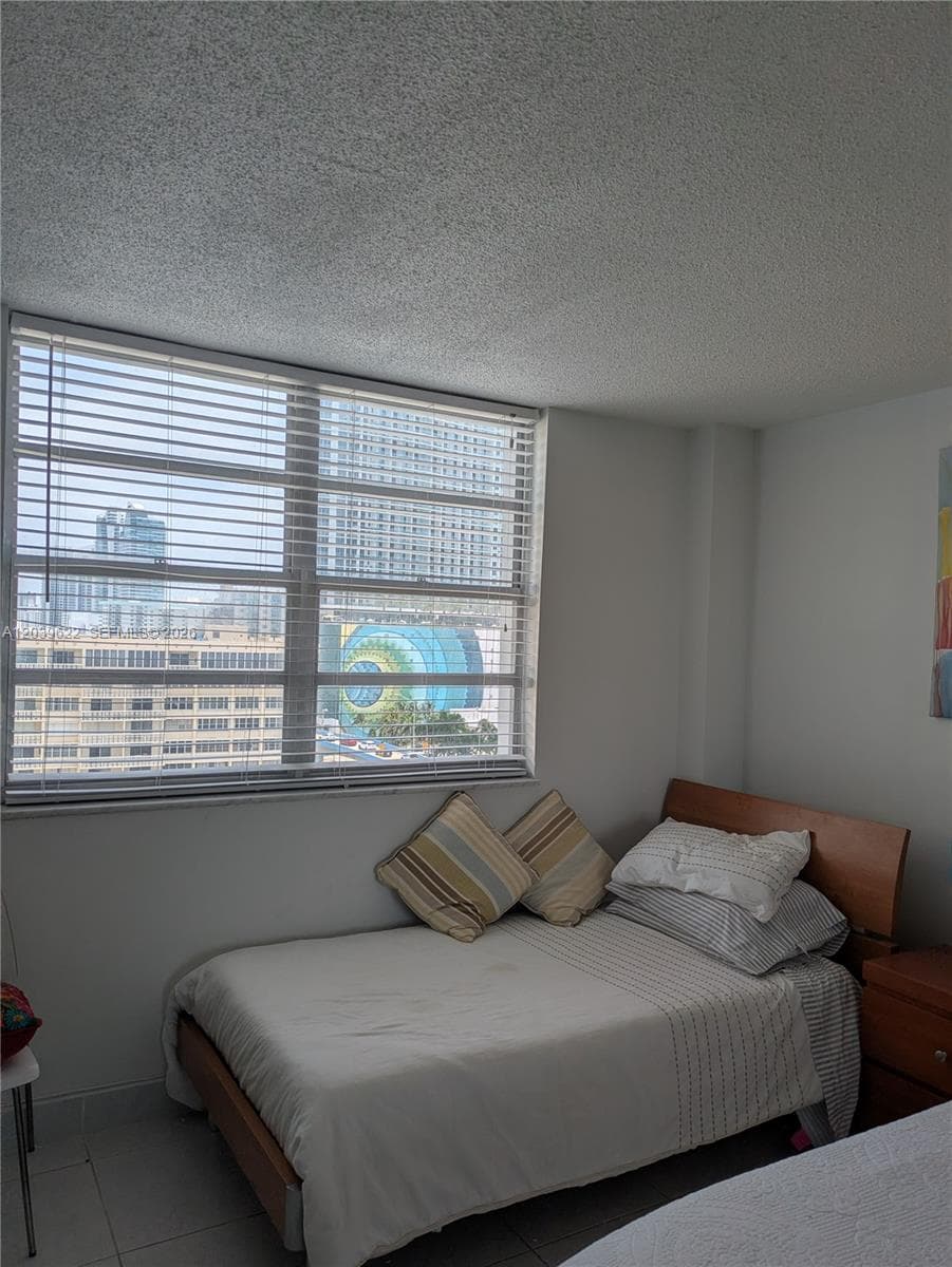 1849 S Ocean Dr 1407 photo 19