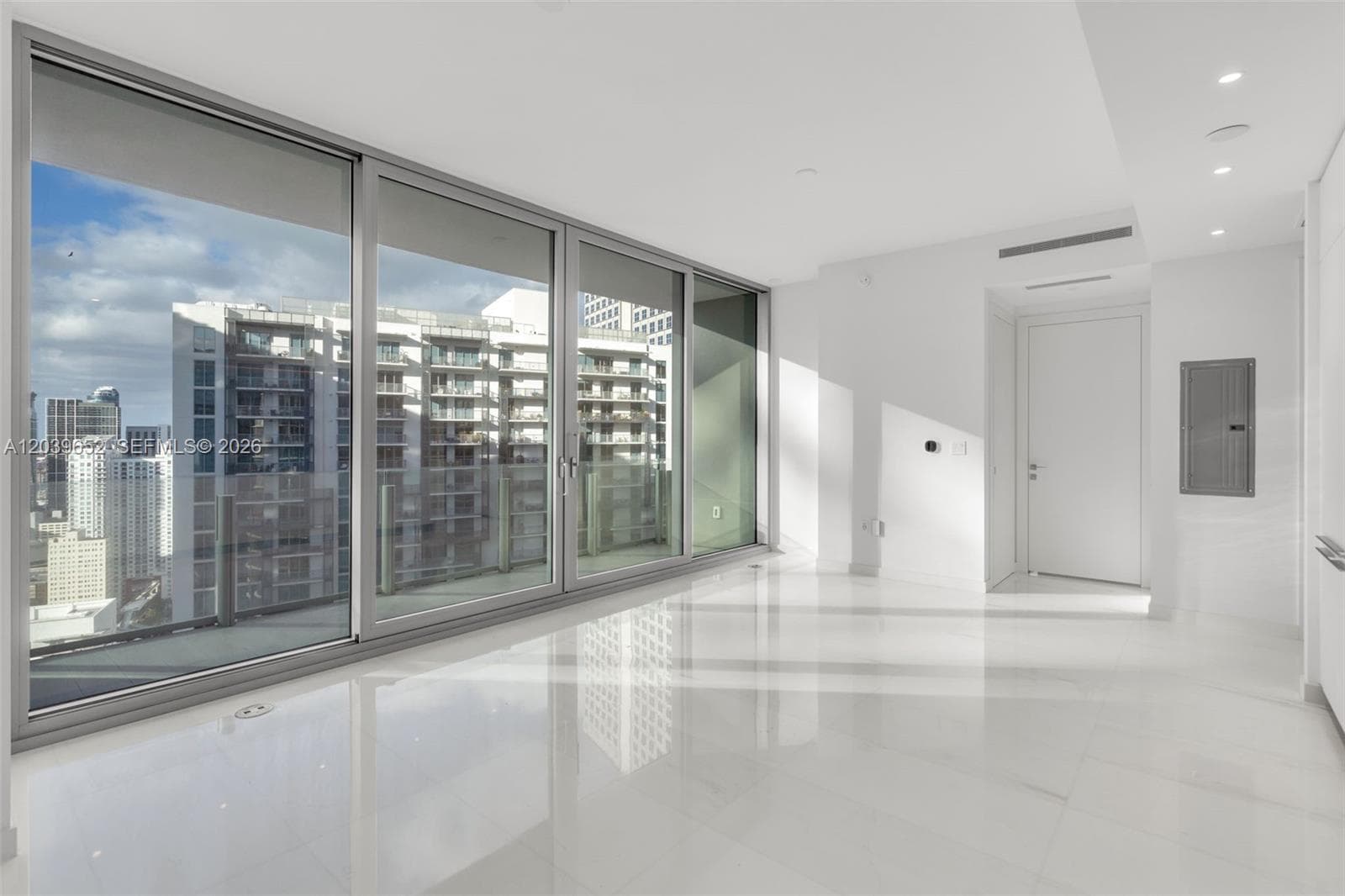 300 Biscayne Blvd Way 4008 photo 1