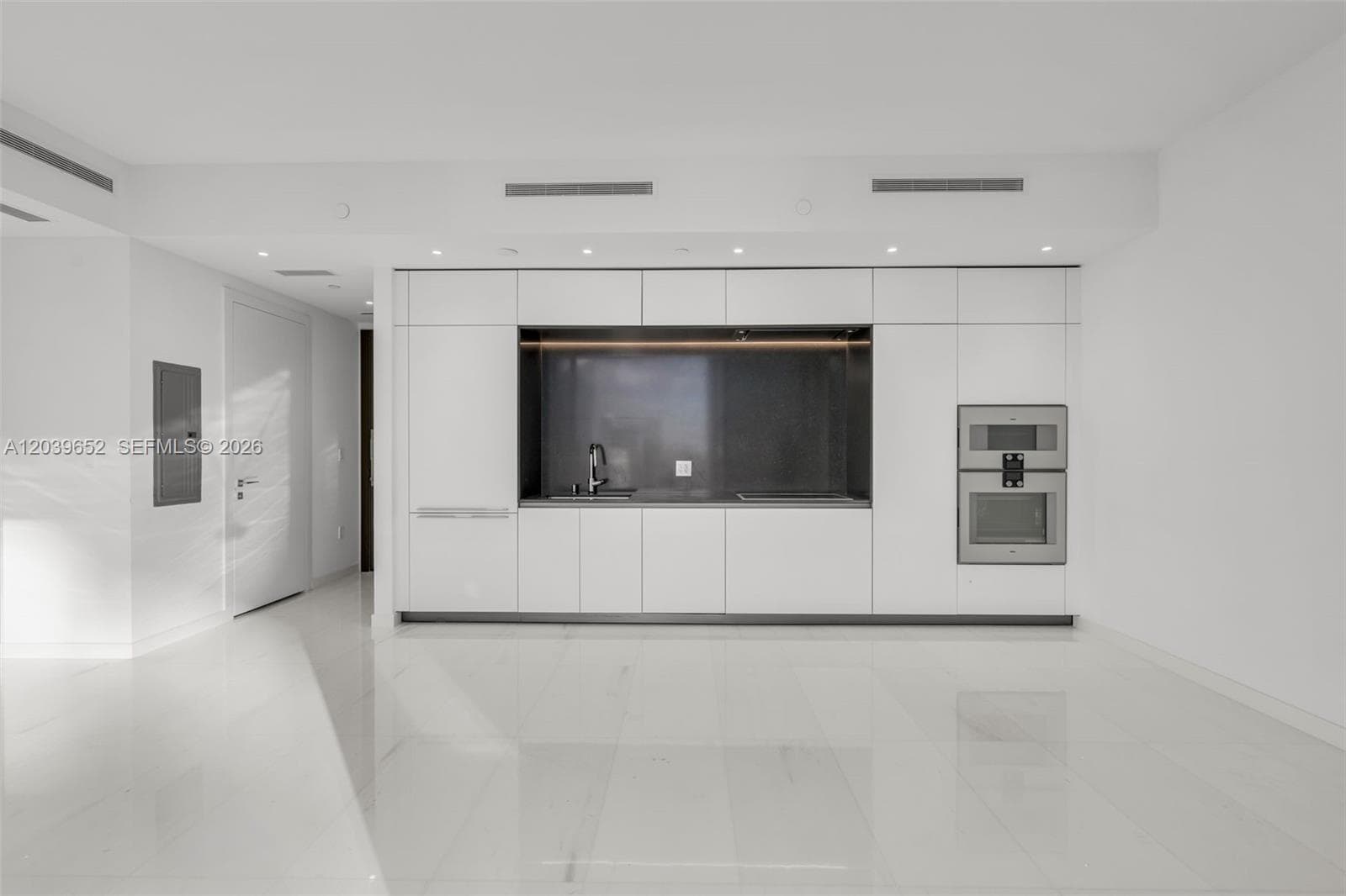 300 Biscayne Blvd Way 4008 photo 5