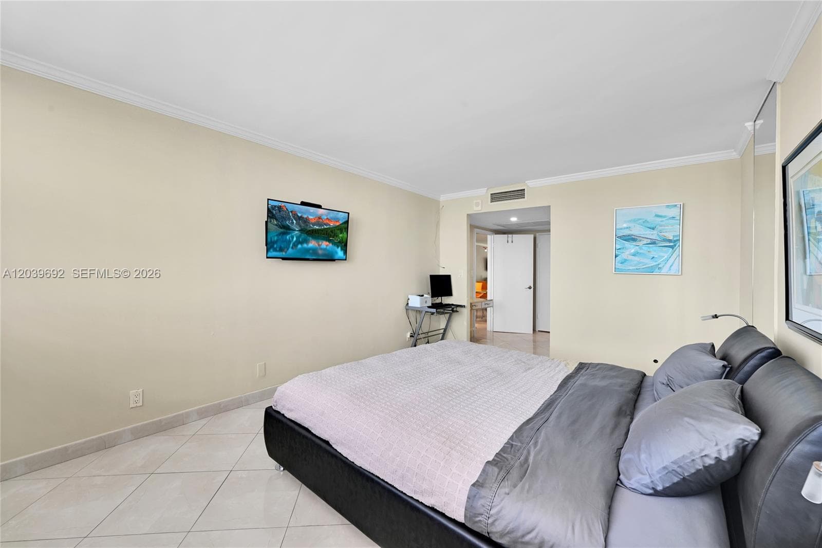 3180 S Ocean Dr 1610 photo 23