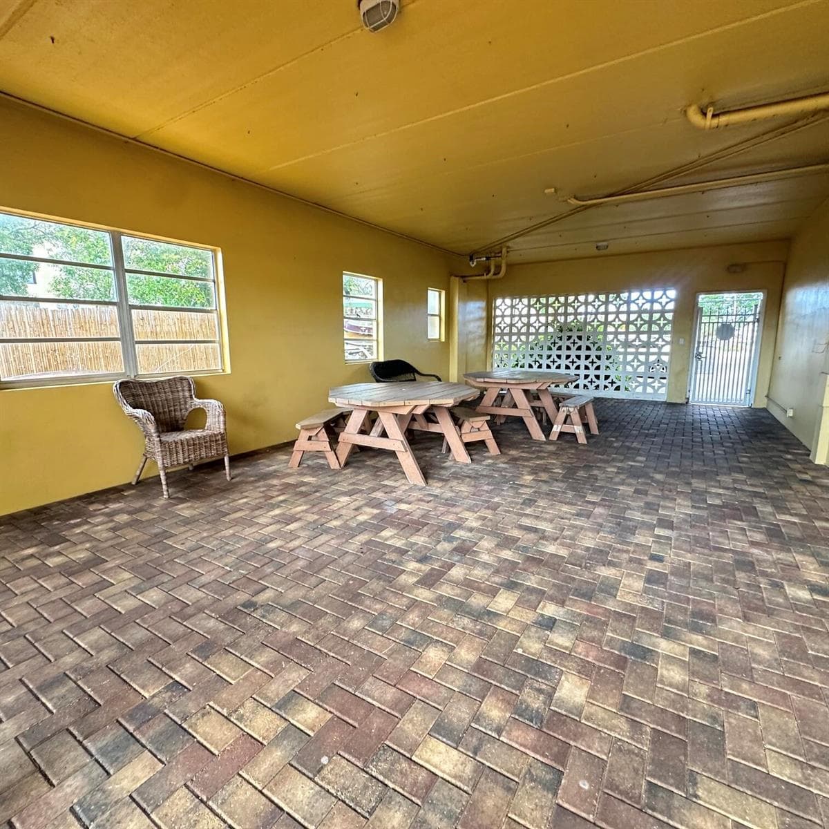 815 Middle River Drive 110 photo 12