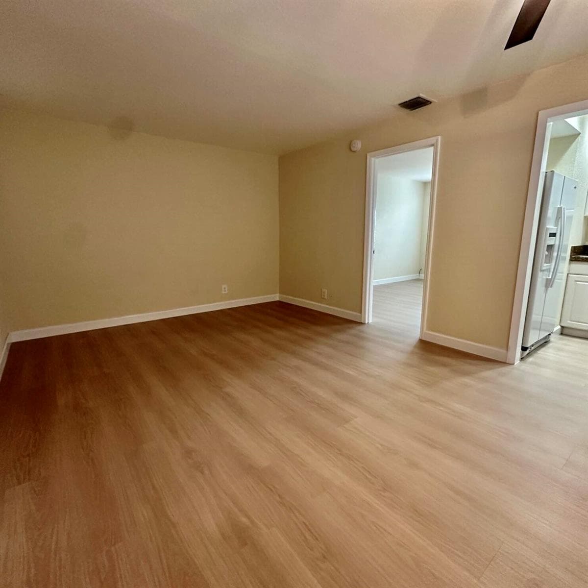 815 Middle River Drive 110 photo 7