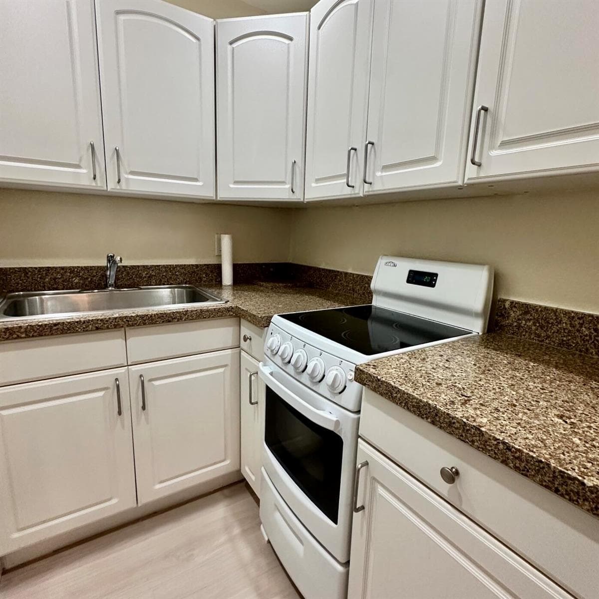 815 Middle River Drive 110 photo 5
