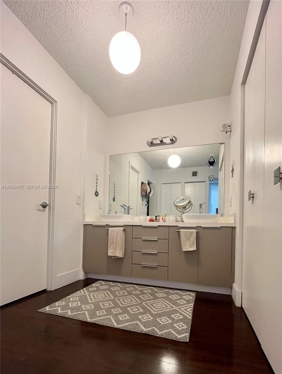 3701 N Country Club Dr 304 photo 18