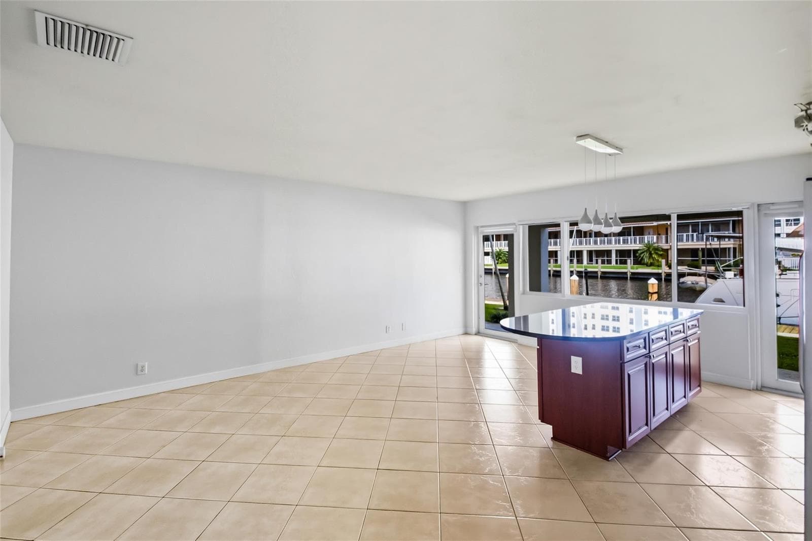 2881 NE 32nd Street 119 photo 16