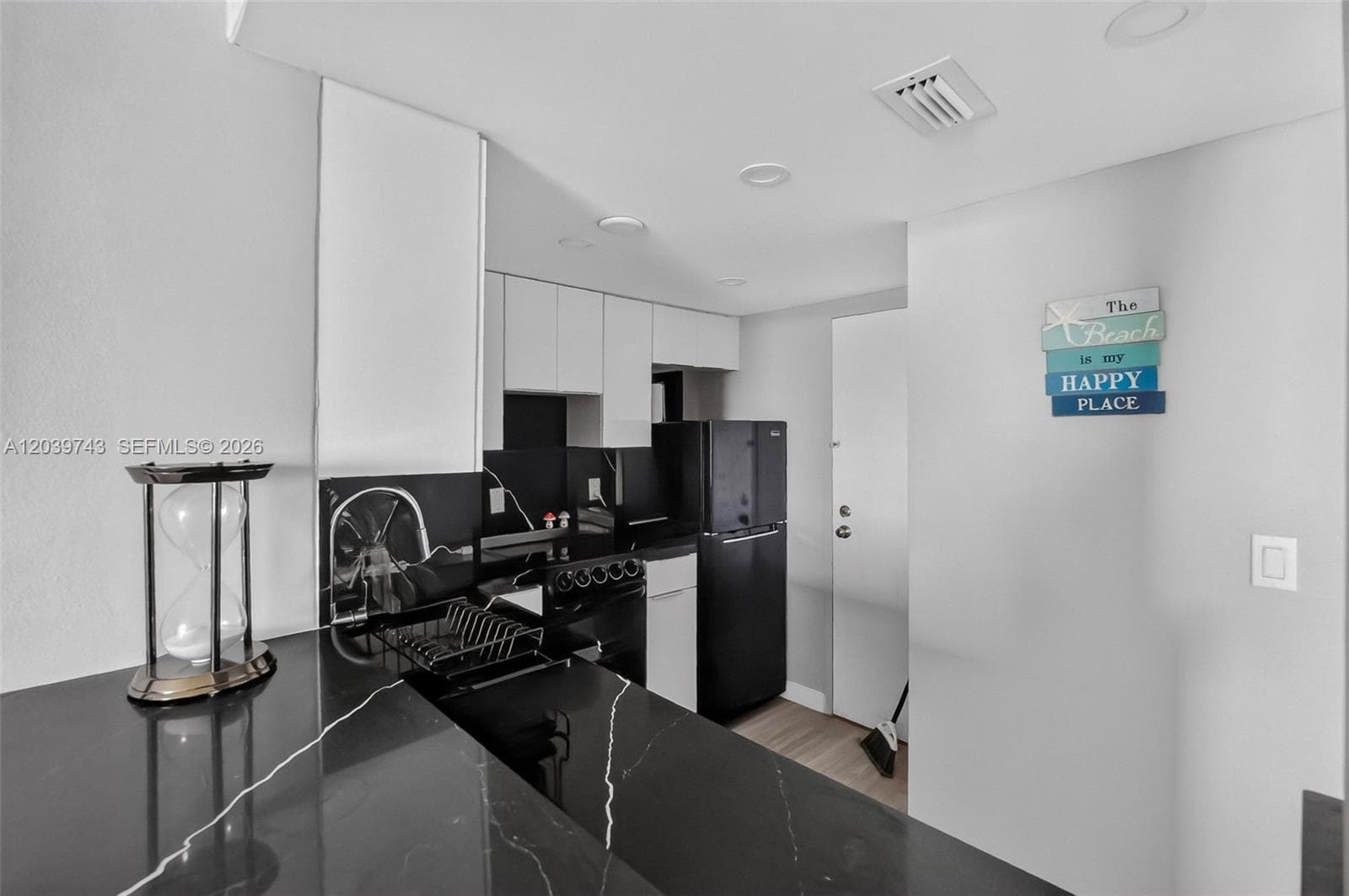 800 West Ave 533 photo 4