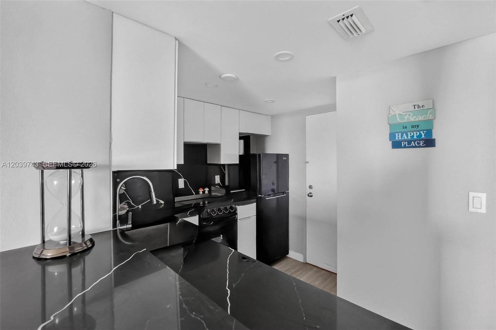 800 West Ave 533 photo 8