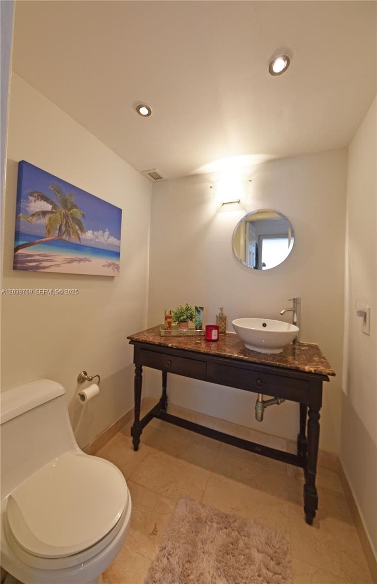 2016 Bay Dr 201 photo 12