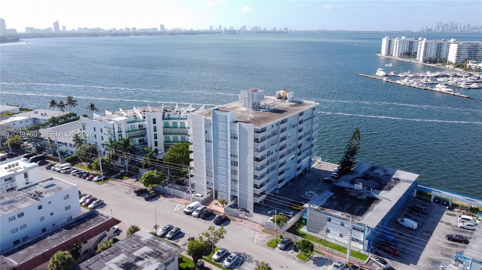 2016 Bay Dr 201 photo 1