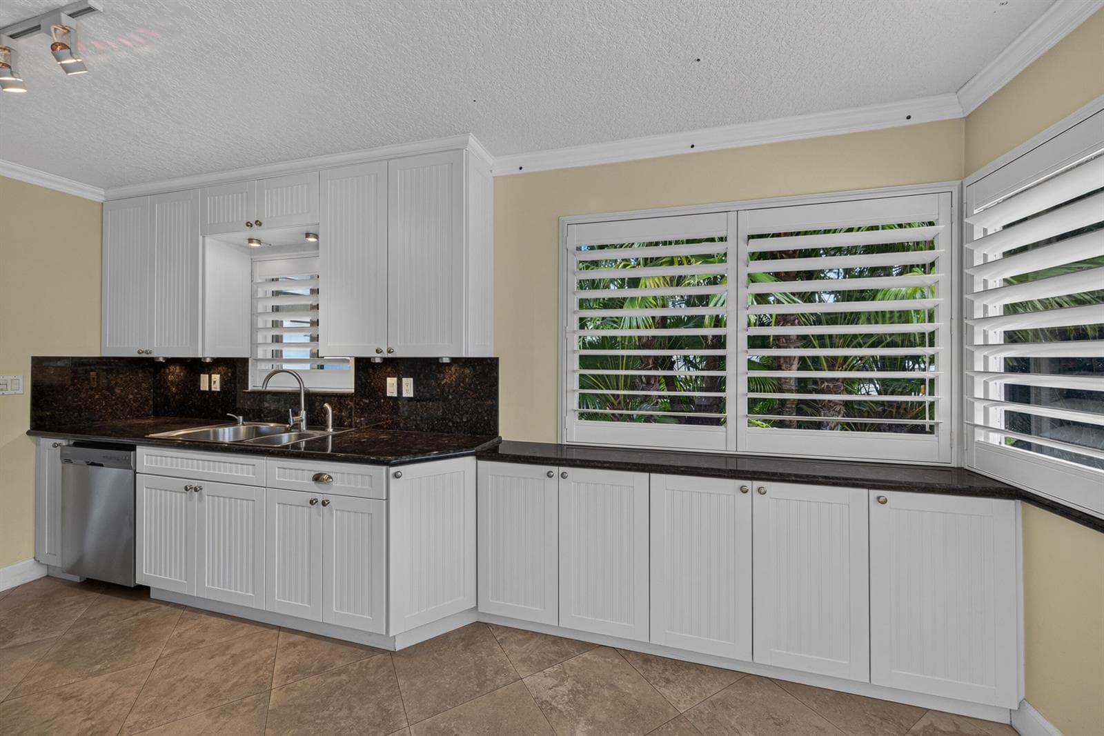 1325 Guava Isle photo 12