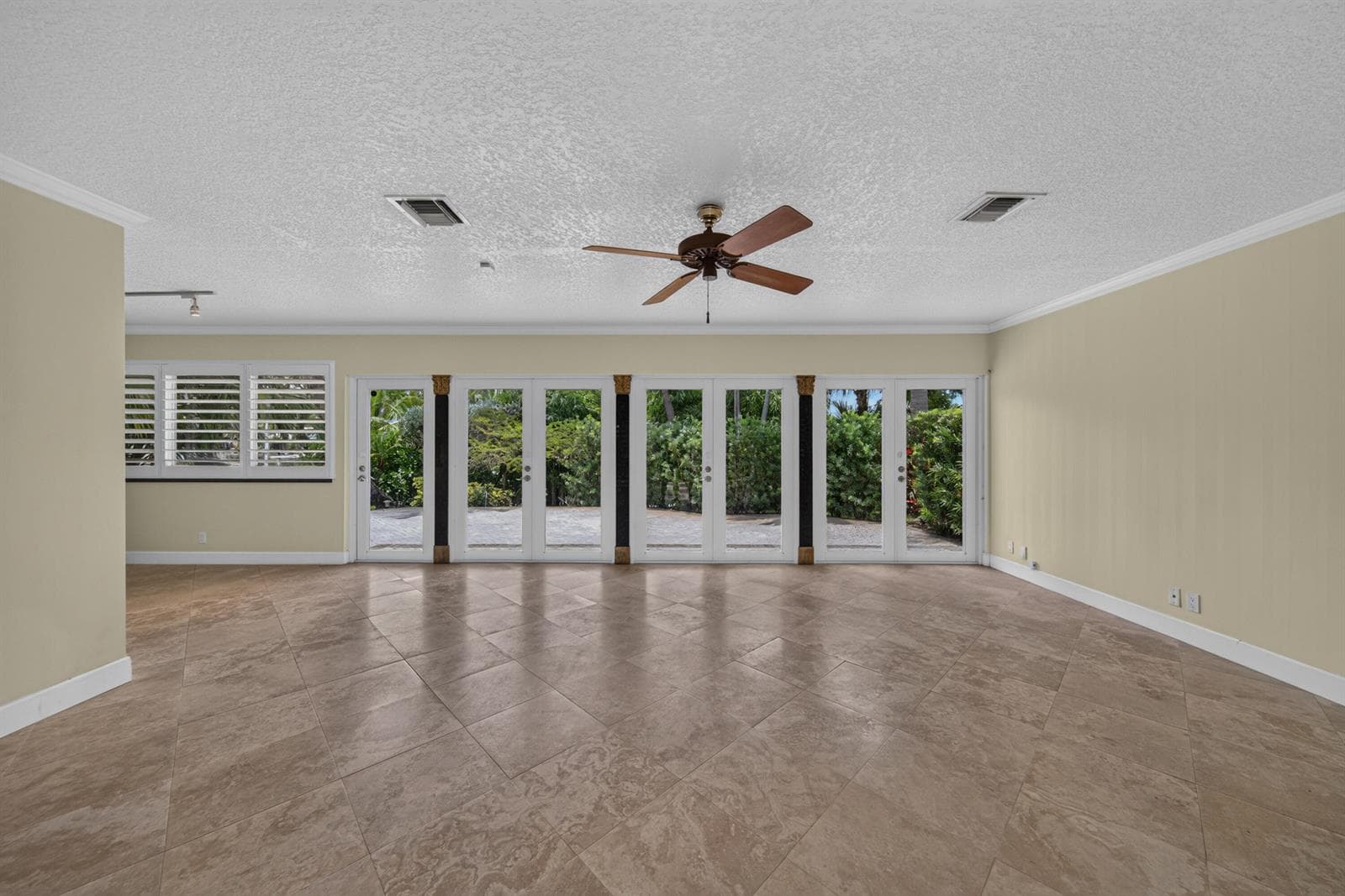 1325 Guava Isle photo 11
