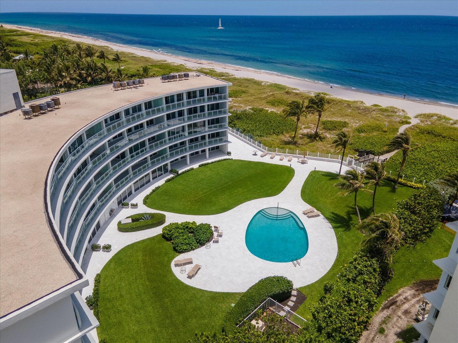 1213 S Ocean Boulevard 2-e photo 1