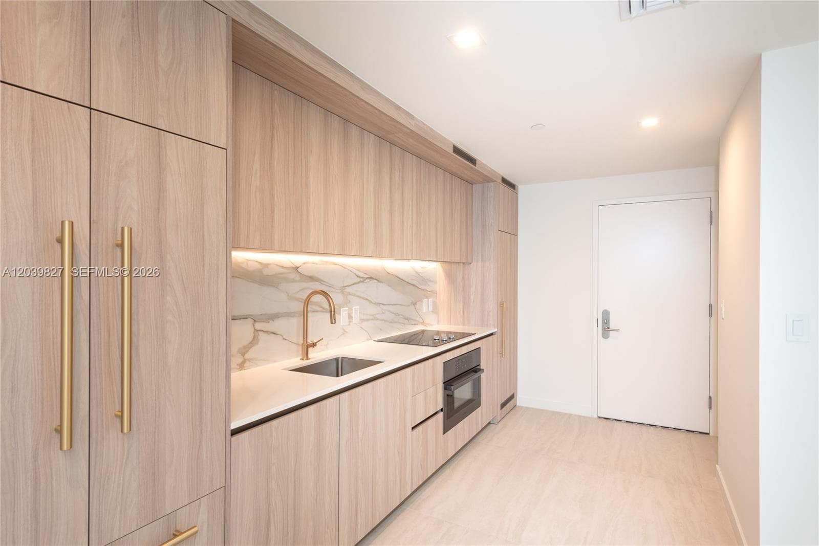 77 SE 5 3206 photo 15