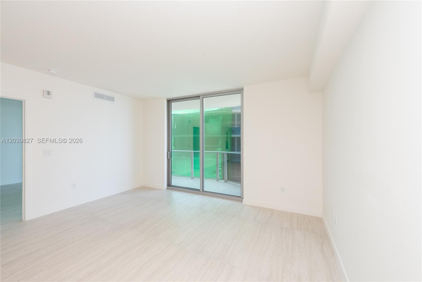 77 SE 5 3206 photo 11