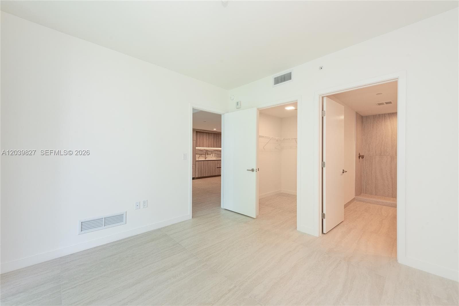 77 SE 5 3206 photo 25