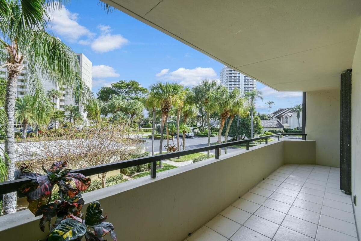 1117 Marine Way E K2l photo 18