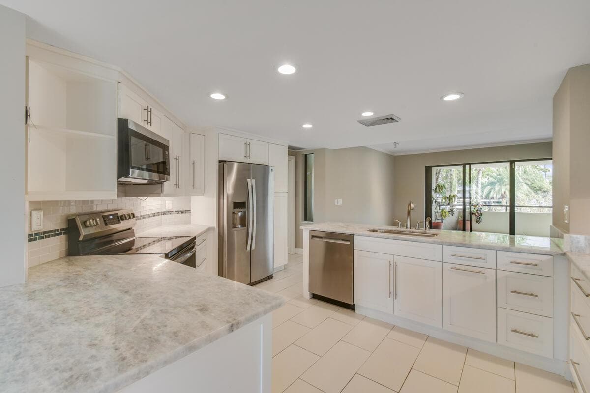 1117 Marine Way E K2l photo 11