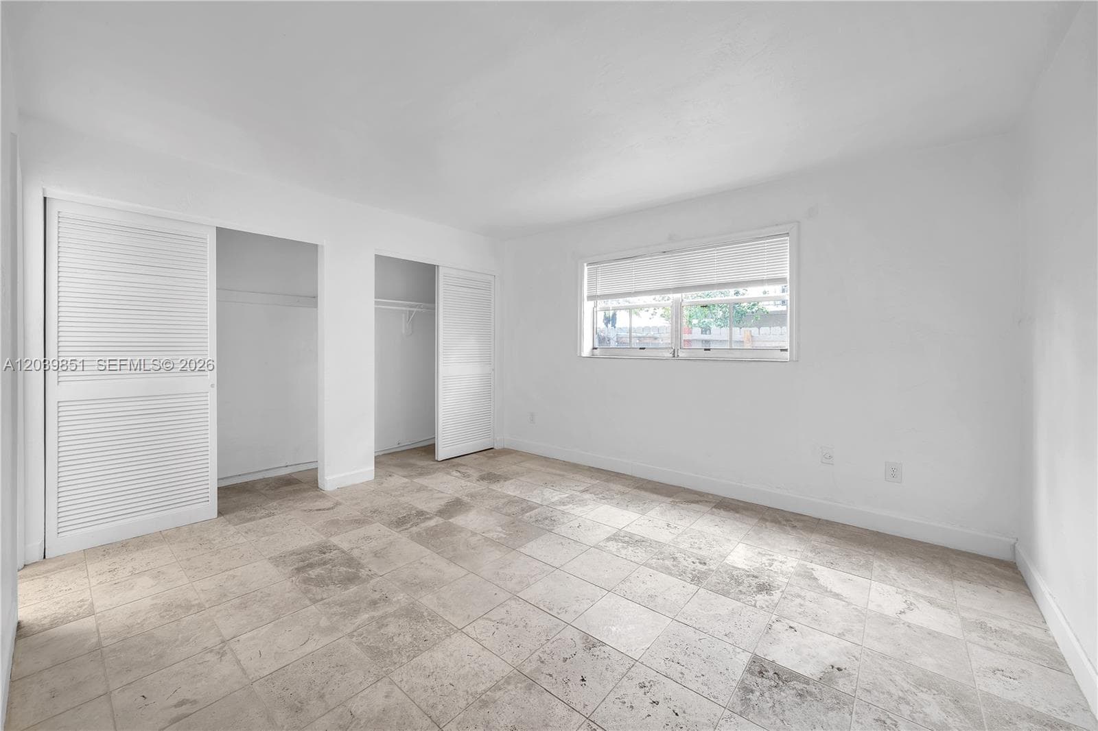 8650 SW 67th Ave 1010 photo 14