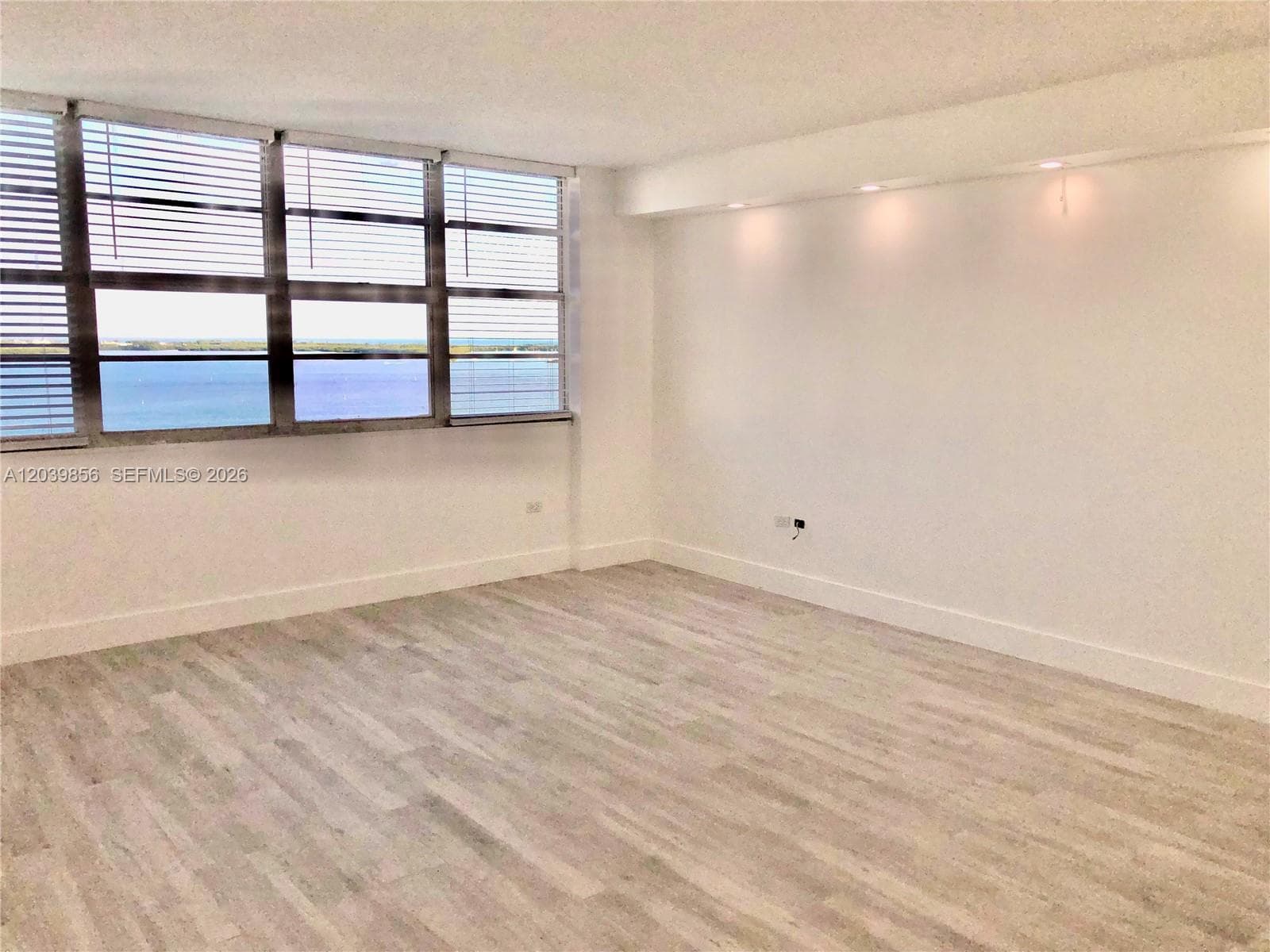 905 Brickell Bay Dr 2029 photo 17