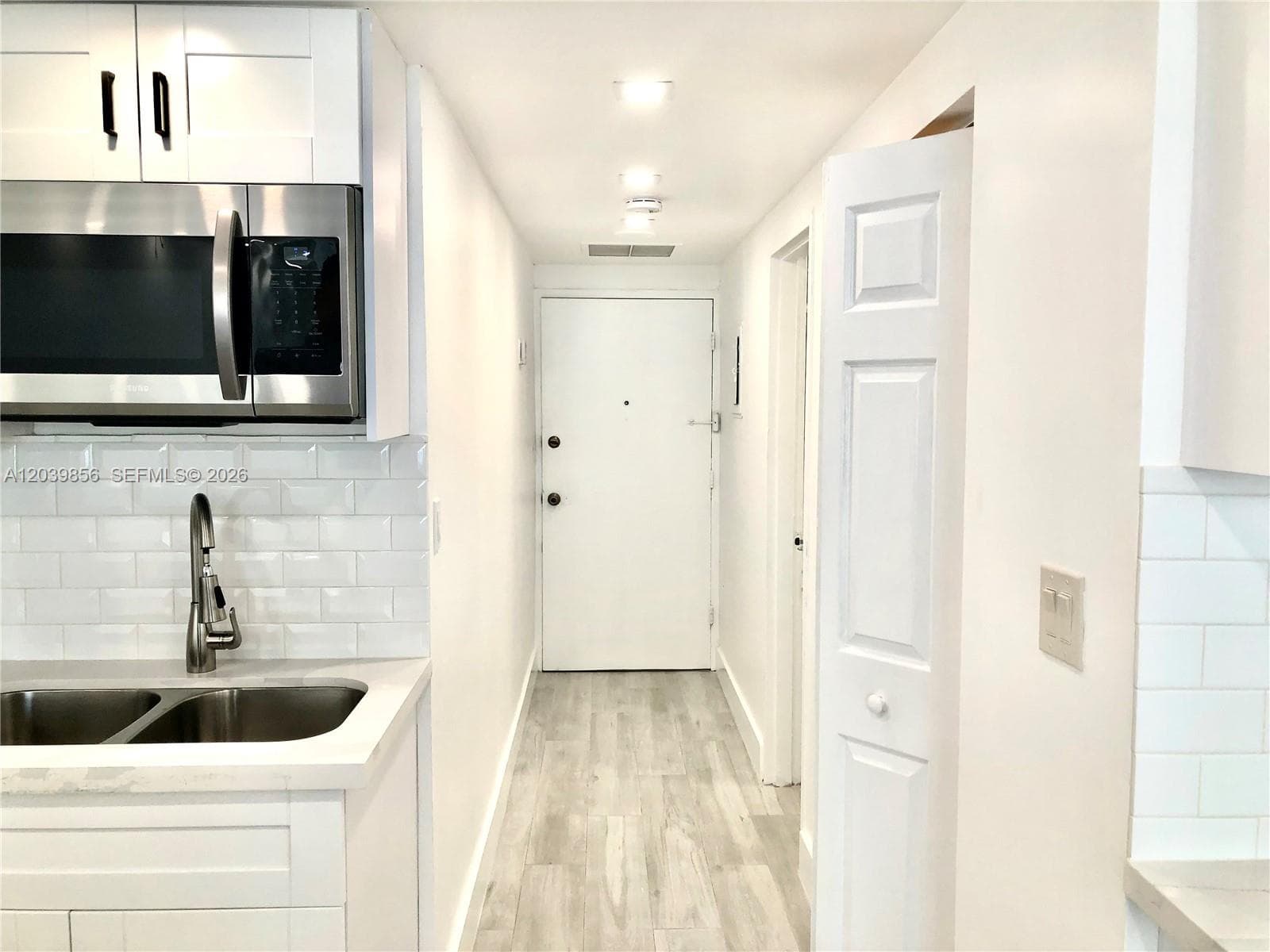 905 Brickell Bay Dr 2029 photo 12