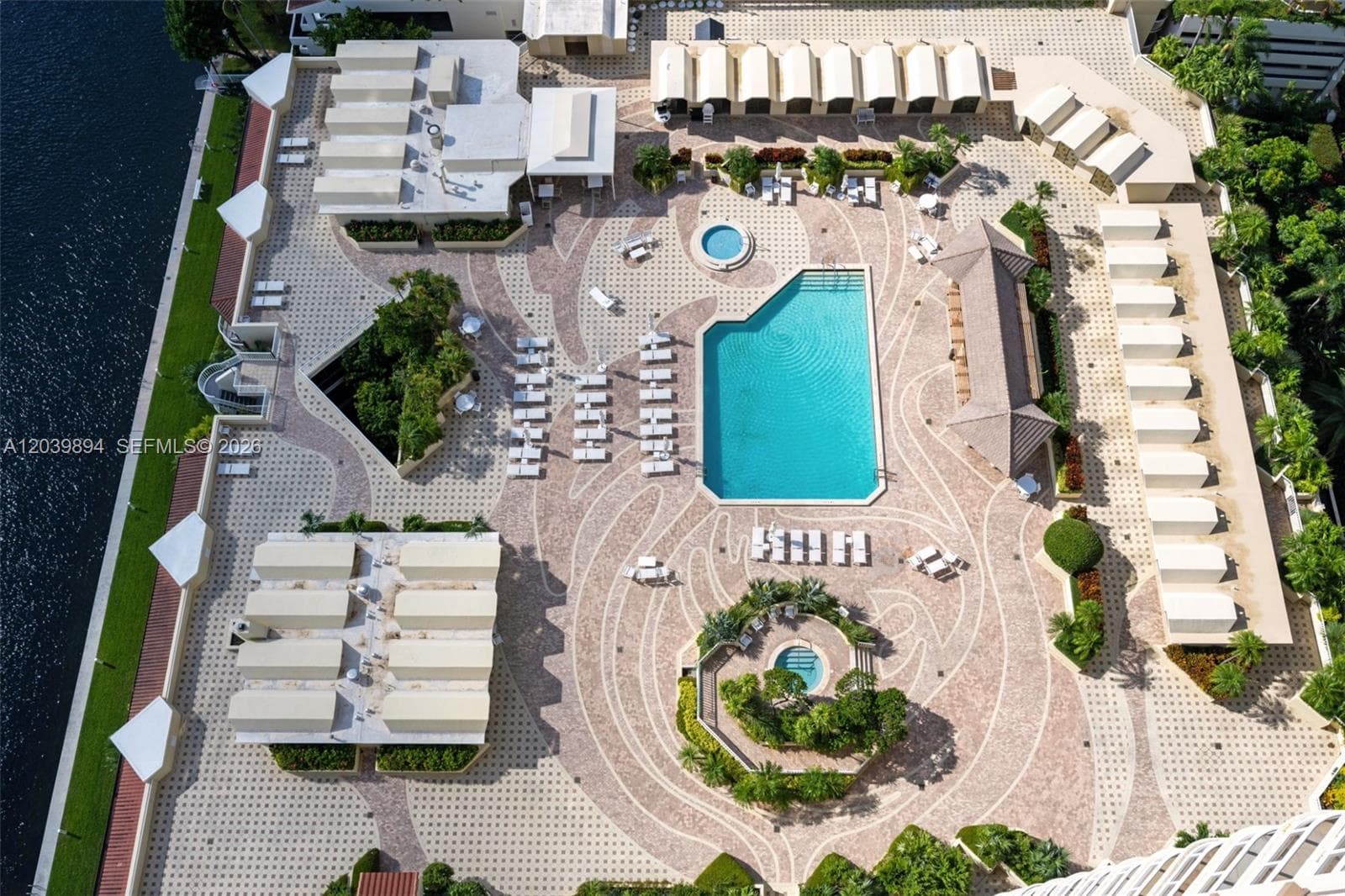 20191 E Country Club Dr TS8 photo 22