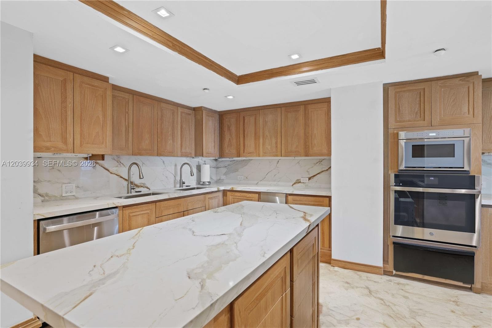 5025 Collins Ave 1103-1104-1105 photo 12